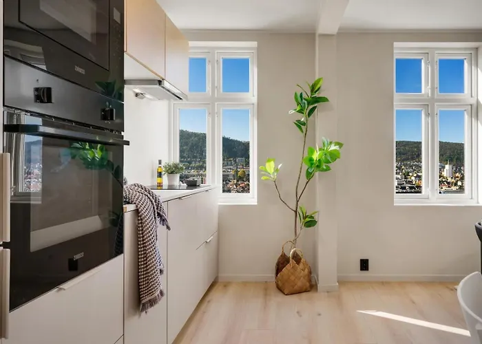 Panorama - View In L 2br & Terrace Apartament